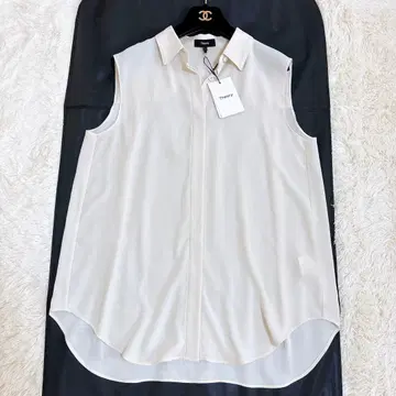 미사용 새상품 근년 띠어리 파우더 크레이프 슬리브리스 블라우스