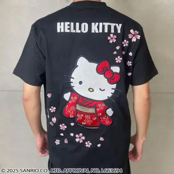 카라쿠리타마시 x HELLO KITTY 콜라보 T셔츠