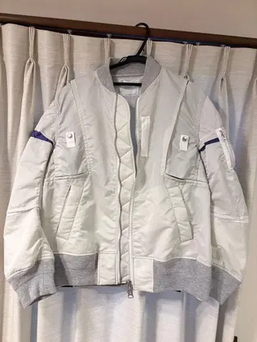 새상품급 sacai 그레이 화이트 블루종 MA-1 플라이트 자켓