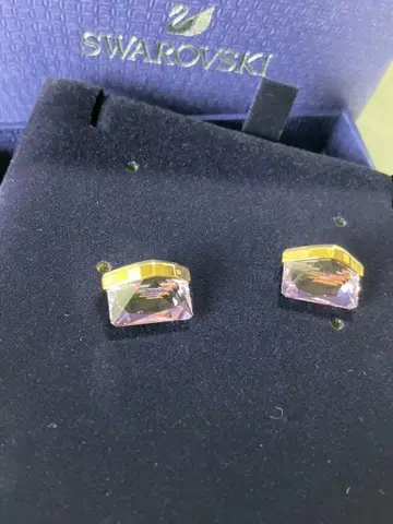 SWAROVSKI 스와로브스키 루센트 [ 한쪽용 ] 크리스탈 귀찌