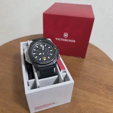 Victorinox I.N.O.X. Carbon 크로노그래프