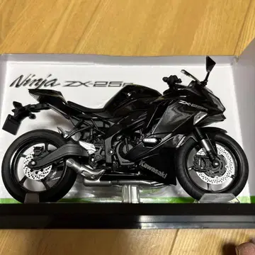 가와사키 NINJA ZX25R 다이캐스트 모델
