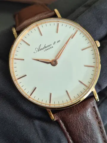 Andrew & Co 런던 골드 가죽시계 새상품 41mm