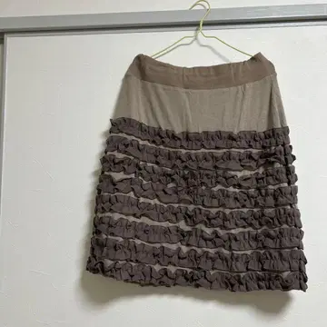 미사용 새상품 M 38 아르모아르카프리스 프릴 스커트 브라운 카키