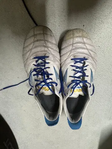 MIZUNO 축구 스파이크 화이트 블루
