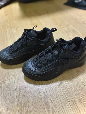 FILA 통굽 스니커즈 블랙