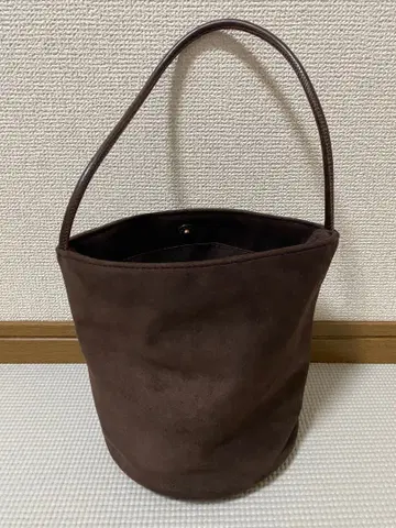 스웨이드 버킷백 브라운