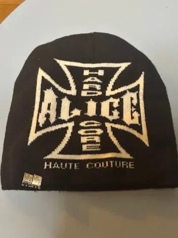 ALICE AUA HAUTE COUTURE 니트 모자 비니