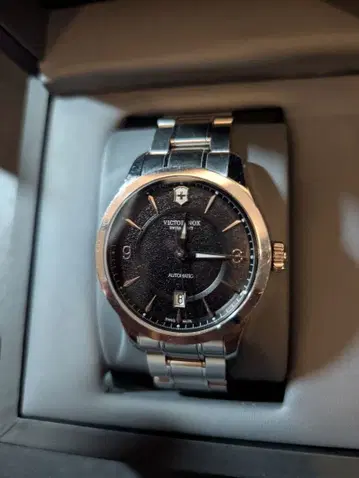 VICTORINOX SWISS ARMY 자동 시계 Alliance