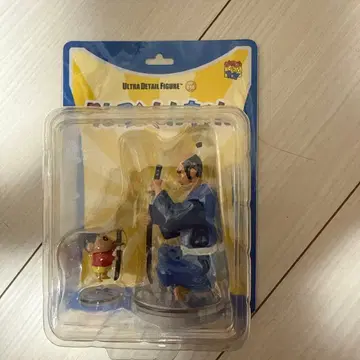 메디콤토이 UDF 짱구는 못말려(크레용 신짱) 무사의 금타
