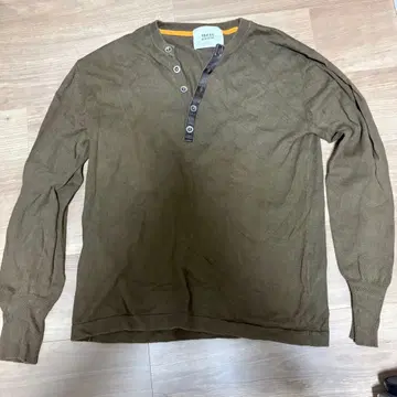 타케오 키쿠치 헨리넥 긴팔 티셔츠 카키