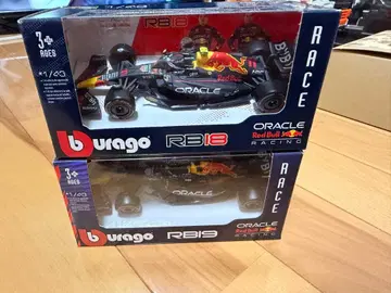 Bburago 1/43 레드불 레이싱 RB18 RB19