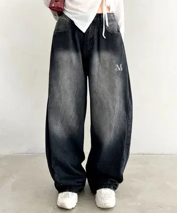 MUCENT 블랙 데님 와이드 팬츠