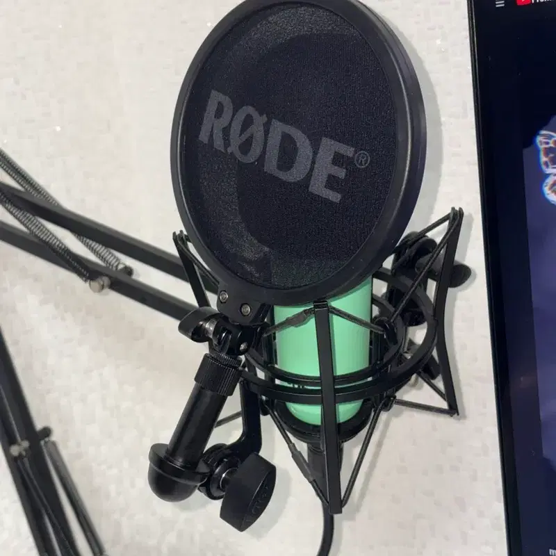 로데 RODE NT1 시그니처 콘덴서 마이크