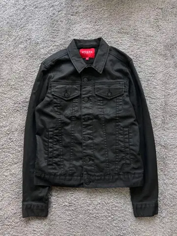 'GUESS' 코팅 블랙 데님 재킷