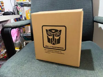 au x TRANSFORMERS 콜라보레이션