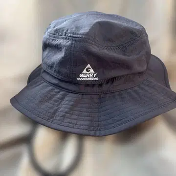 GERRY MOUNTAINEERING 버킷햇 블랙