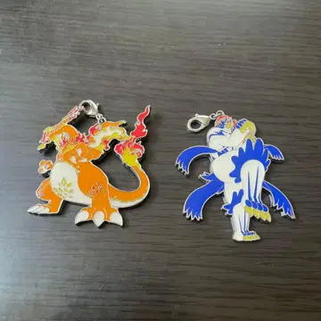 포켓몬 센터 한정판 메탈 참 리자몽 우라오스 키링