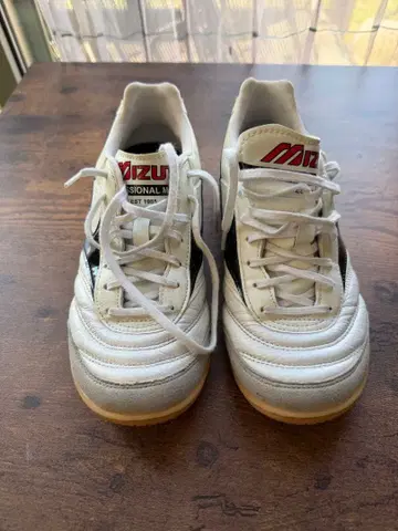 MIZUNO MORELIA 풋살화