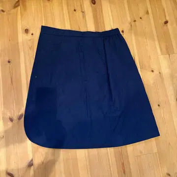 UNIQLO 랩 스커트 네이비 M 사이즈
