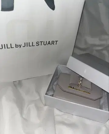 JILL by JILLSTUART 지갑 3단 접이
