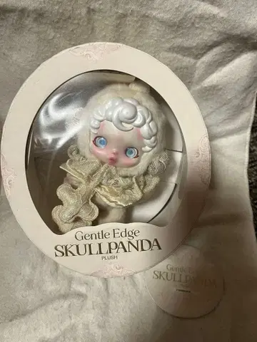 SKULLPANDA Gentle Edge 플러시