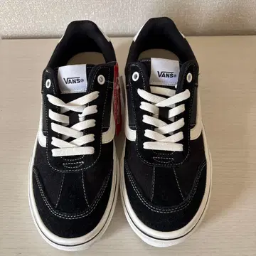 VANS 스니커즈