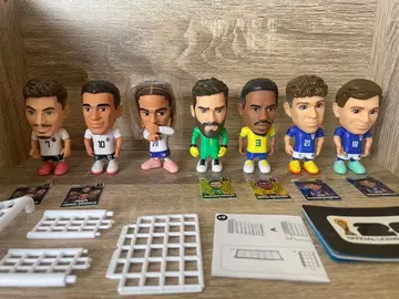ZURU Ballers FIFA 월드컵 축구 피규어