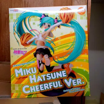 하츠네 미쿠 Cheerful Ver. 1/8 스케일 피규어