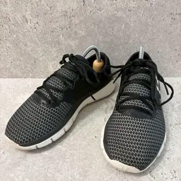 Under Armour 언더아머 스니커즈 블랙 23cm