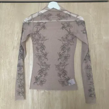 melt the lady 멜트 더 레이디 lily tattoo tops