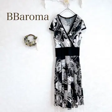 BBaroma 원피스 반팔 프렌치 슬리브 꽃무늬 블랙 스트레치 소재