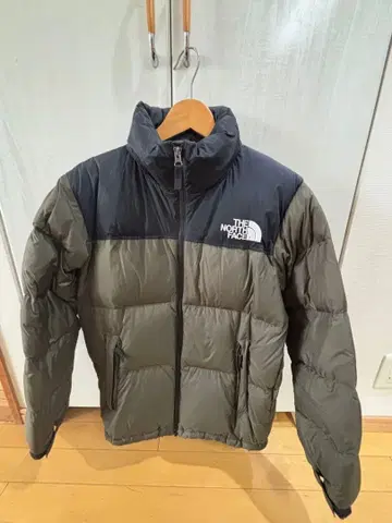 THE NORTH FACE 다운 자켓 M 사이즈 올리브
