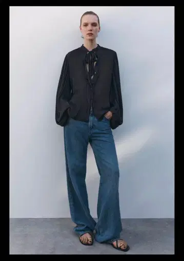 미사용 새상품 ZARA 보타이 상의 블랙