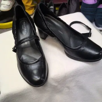 ROCKPORT 펌프스 블랙 스트랩 포함 cg7841