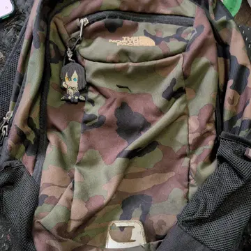 가격 인하 협상 가능! THE NORTH FACE 카모플라주 패턴 백팩