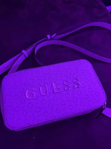 GUESS 숄더백 모노그램 패턴
