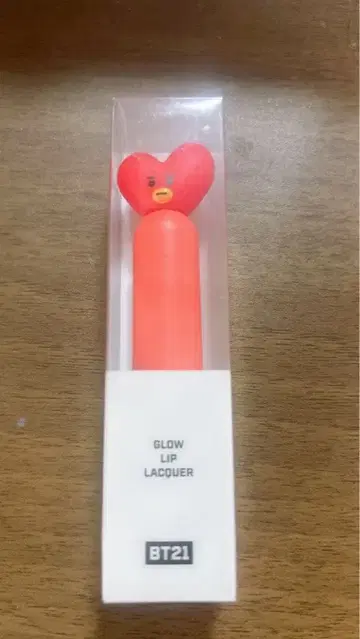 BT21 VT 글로우 립 락커 #04 포텐 레드