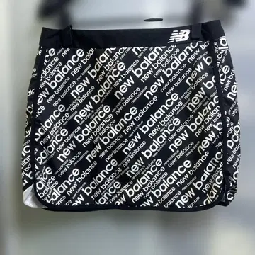 뉴발란스 올 로고 무늬 골프 스커트 블랙 가격 인하