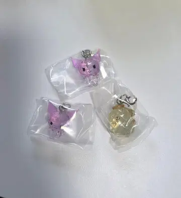 산리오 크리스탈 메지루시 액세서리 쿠로미 폼폼푸딩