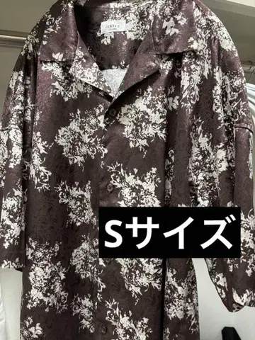 KEI x JUNRed 꽃무늬 반팔 셔츠 브라운