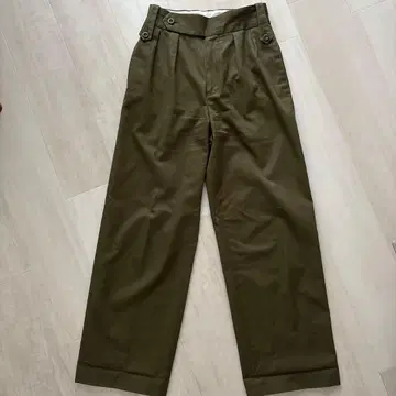 Tangent Bshop 치노 팬츠 올리브