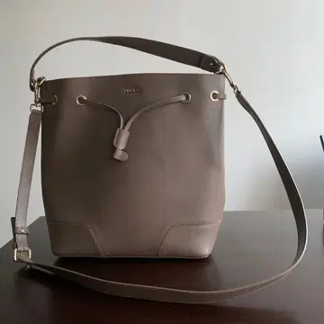 FURLA 숄더백 복조리형 파우치 포함