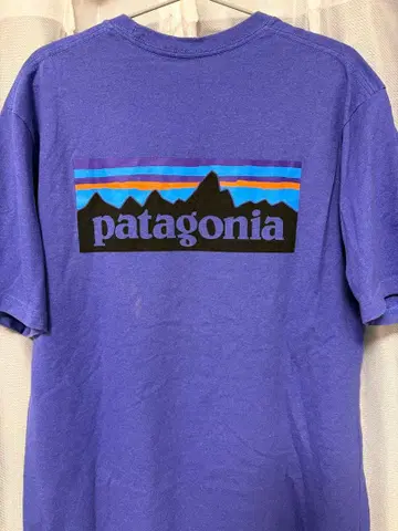 Patagonia T셔츠 퍼플 백 로고 M