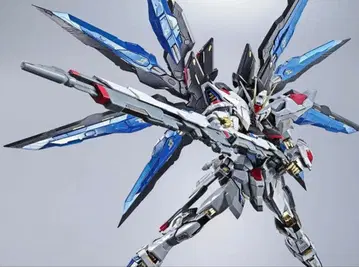 METAL BUILD 스트라이크 프리덤 건담 <리바이벌판>