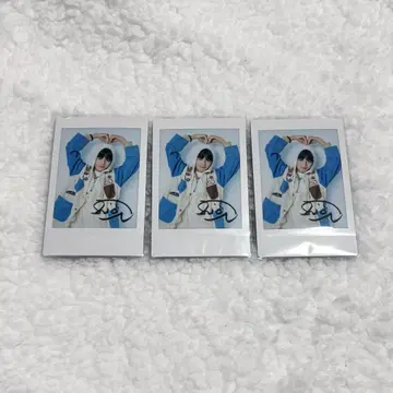 오토모 시온 사인 포함 폴라로이드