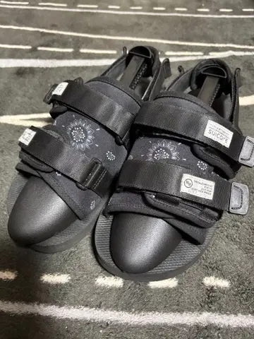 NEIGHBORHOOD SUICOKE 샌들 블랙