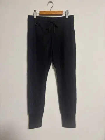 초레어 Y-3 조거 팬츠 블랙 패턴 제품