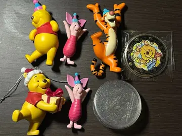 곰돌이 푸 티거 피글렛 캔뱃지 피규어 세트 디즈니