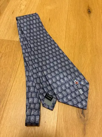 도라에몽 넥타이 키보드 패턴 네이비